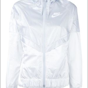 Nike windbreaker